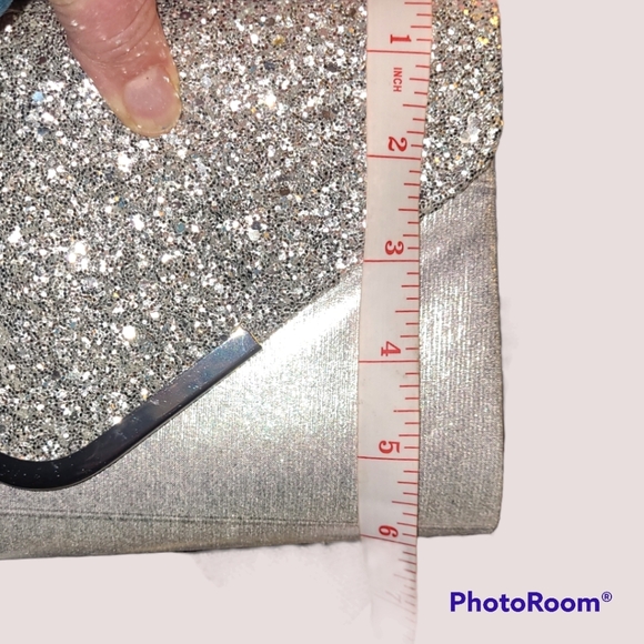 Metallic Evening Clutch Purse with Crossbody Chain Silver Sparkle NWT - Picture 6 of 7